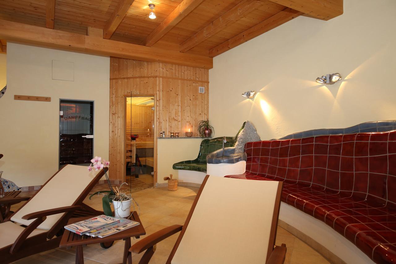 Untermuhl Gasthof - Landhotel Ernst מראה חיצוני תמונה