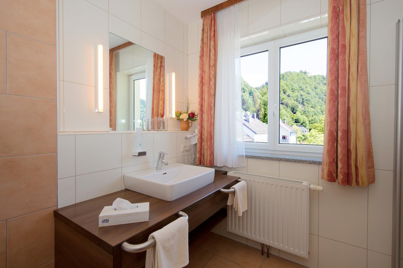 Untermuhl Gasthof - Landhotel Ernst מראה חיצוני תמונה